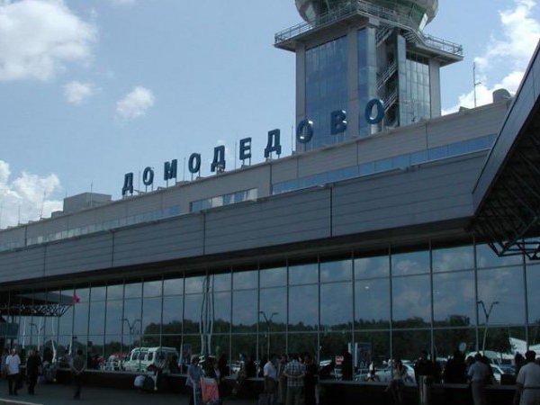 Пожар в Домодедово 3 сентября 2015 привёл к задержке 100 рейсов (видео)