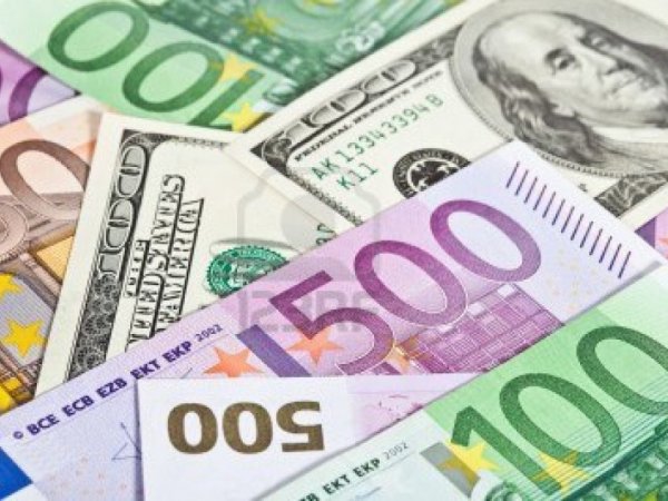 Курс доллара на сегодня, 21 сентября 2015, на торгах опустился ниже 66 рублей