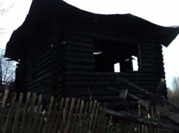 Восемь человек погибли при пожаре в Пермском крае из-за курения