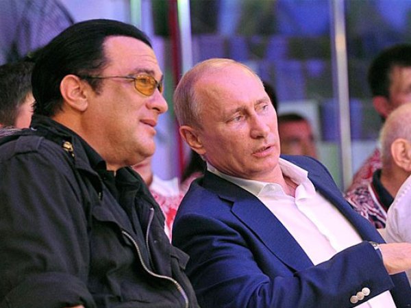 Владимир Путин отказался выйти на ринг со Стивеном Сигалом