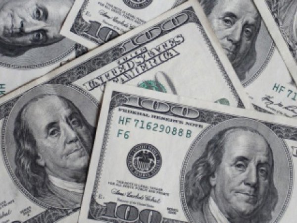Курс доллара сегодня 4 сентября 2015: курс валют на "завтра" повышен решением ЦБ РФ