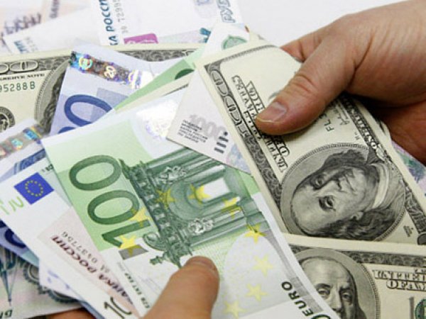 Курс доллара на сегодня, 09.09.2015: экономисты предложили "отвязать" рубль от доллара и евро