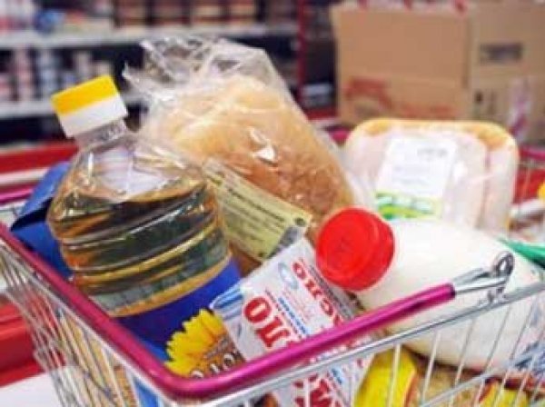 Минпромторг готов раздать продуктовые карточки 15 млн россиян: это оценили в 240 млрд