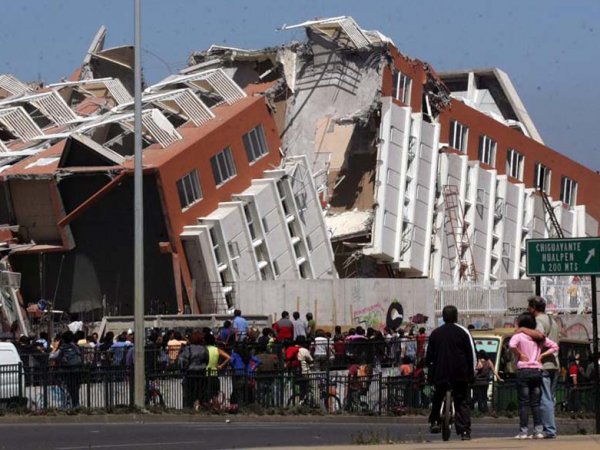 Землетрясение в Чили 2015 : волны от цунами ждут в России и Японии (ВИДЕО)