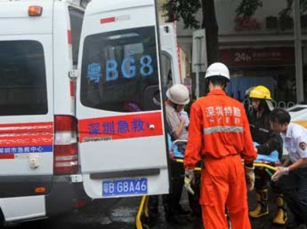 В Китае автобус перевернулся из-за пролитого вина: погибли 12 человек