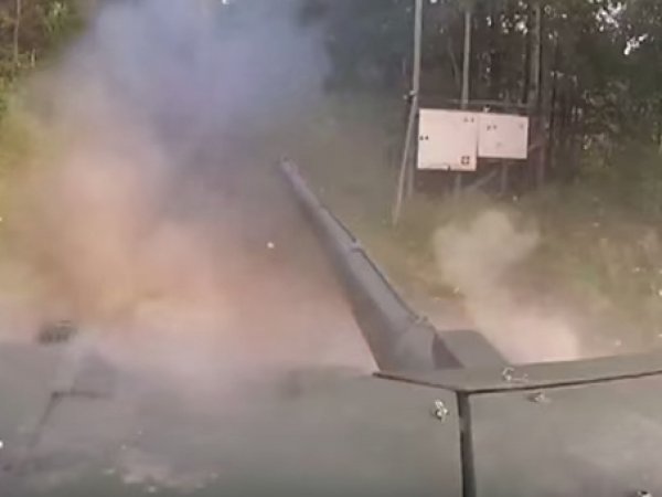 В Сети появилось видео стрельбы из танка "Армата"