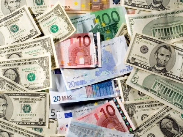 Курс доллара на сегодня, 28 сентября 2015: Эксперт рассказал, кому не страшны колебания курса рубля