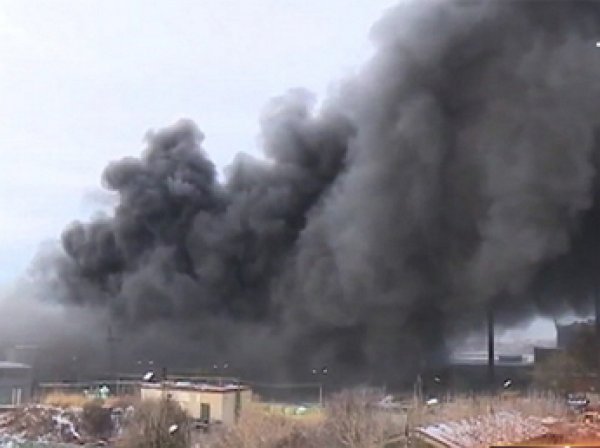 На севере Москвы вспыхнул сильный пожар