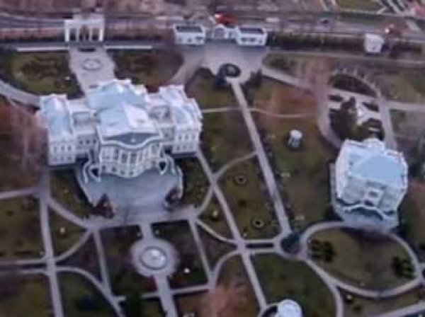 В Сеть попало видео шикарного дворца Порошенко