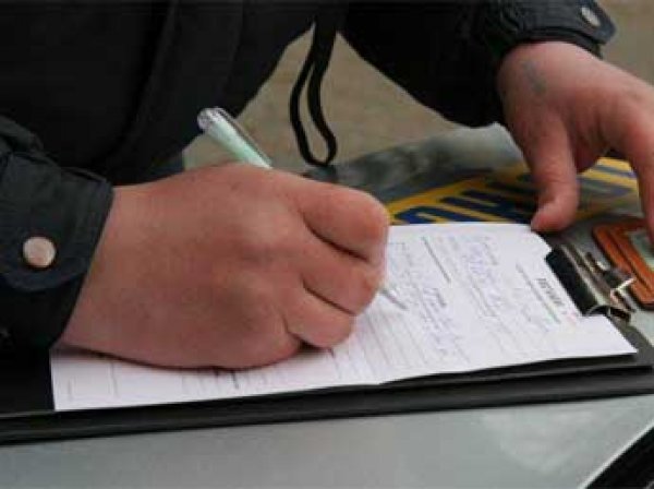 СМИ: неуплаченные в срок штрафы будут списывать с зарплат россиян