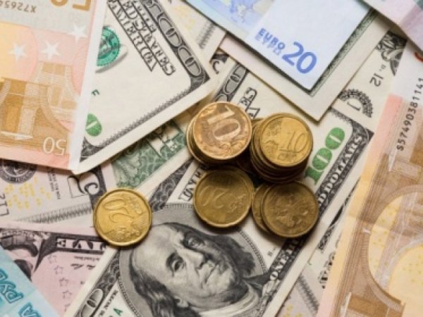 Курс доллара на 2 октября 2015 понижен решением ЦБ РФ