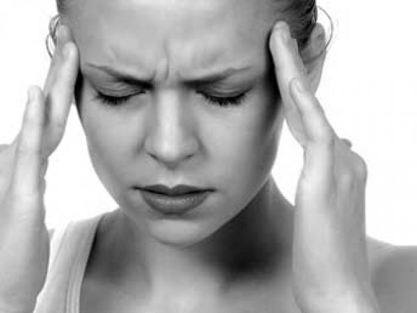 Ученые: частые головные боли разрушают мозг человека