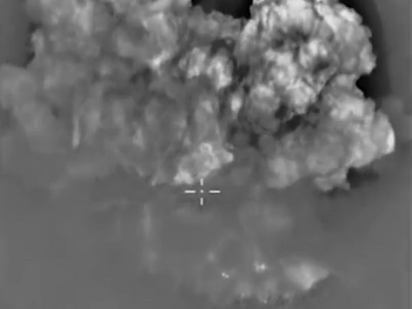 Сирия, последние новости: В Сирии ВКС РФ уничтожили замаскированную базу с танками боевиков ИГИЛ