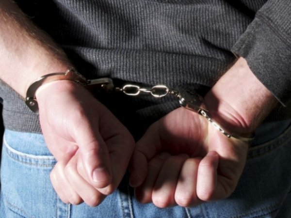 В Москве 17-летняя школьница вышла замуж за убийцу своих родителей