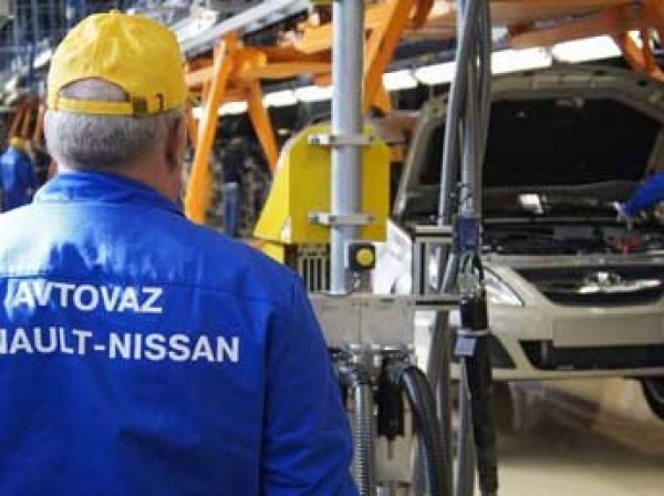 «АвтоВАЗ» остановил конвейер Renault и Nissan