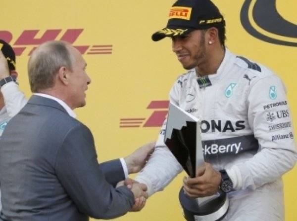 "Формула 1", Сочи 2015, результат: Хэмилтон во второй раз выиграл Гран-при России (ВИДЕО)