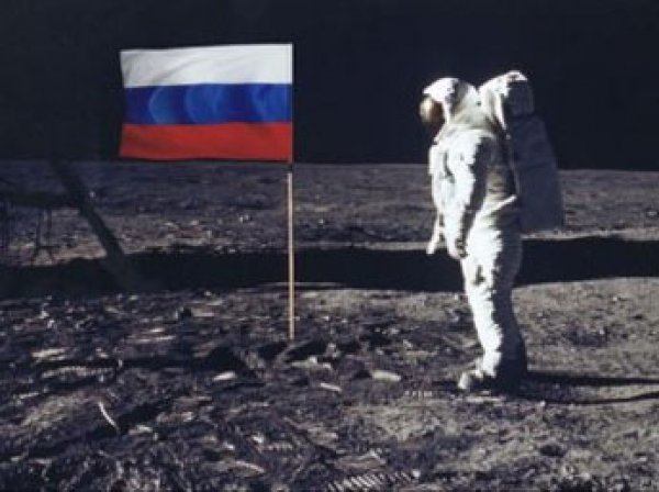 Стало известно, когда российские космонавты высадятся на Луну