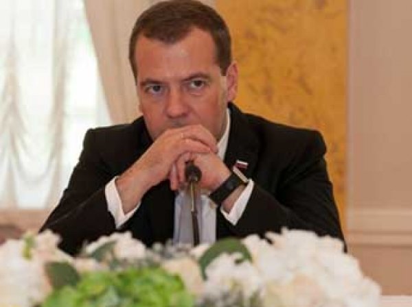 Медведев главе Таджикистана пообещал довести до конца дело о гибели младенца в Петербурге