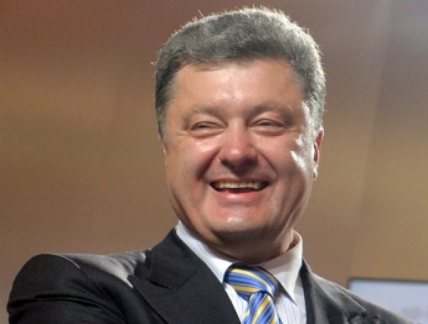 Выборы на Украине 25 октября 2015: бюллетень для Порошенко добыли с помощью болгарки