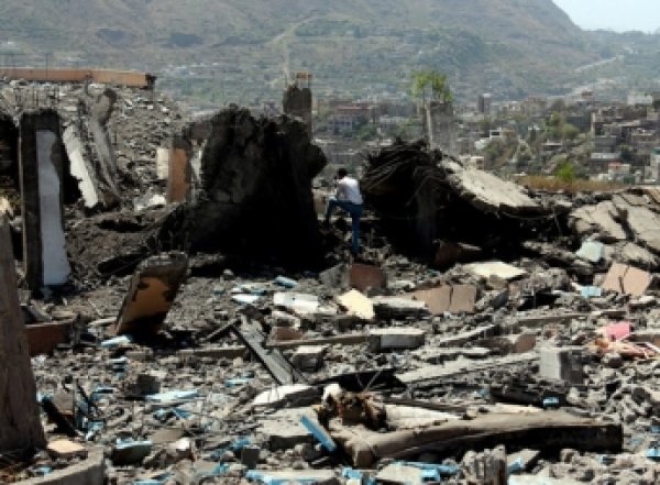 Арабская коалиция нанесла ошибочный авиаудар по союзникам в Йемене: погибли 30 человек