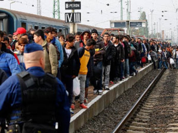 СМИ: Европа готова депортировать 400 тысяч мигрантов
