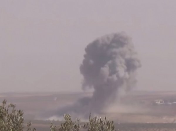 Война в Сирии 2015: жители Сирии опубликовали видео авиаудара российских ВВС (ВИДЕО)