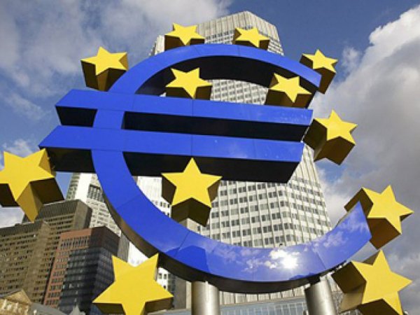 Банкам Евросоюза запретили писать аналитику по документам ВТБ и Сбербанка