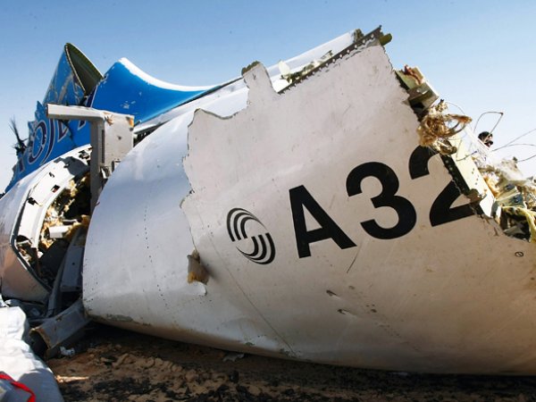 Причина крушения самолета в Египте 31.10.2015 пока неизвестна: "черные ящики" не помогли