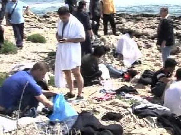 У берегов Турции затонуло судно с беженцами: 14 человек погибли