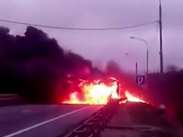 В Подмосковье сгорел автобус 3 ноября 2015: пострадали 12 человек (ФОТО, ВИДЕО)