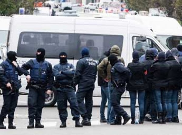 В Брюсселе после повышения угрозы терактов до максимума закрыли метро