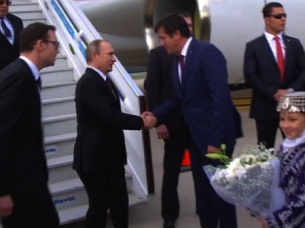 Путин прибыл на саммит G20 в Анталье (видео)