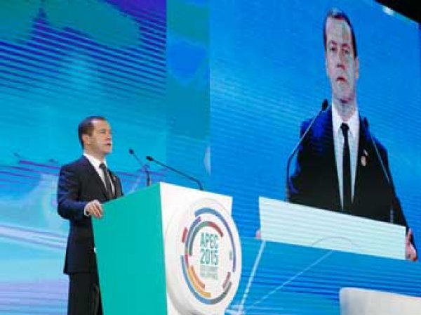 Медведев рассказал о сложном периоде в экономике России