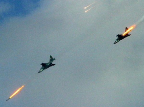 Су-25 ВКС РФ уничтожили склад с противотанковыми ракетами ИГИЛ в Сирии