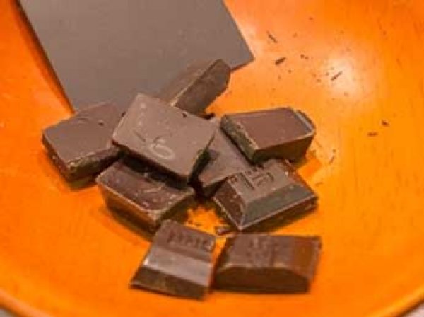 Ученые нашли в шоколаде подобное наркотику вещество