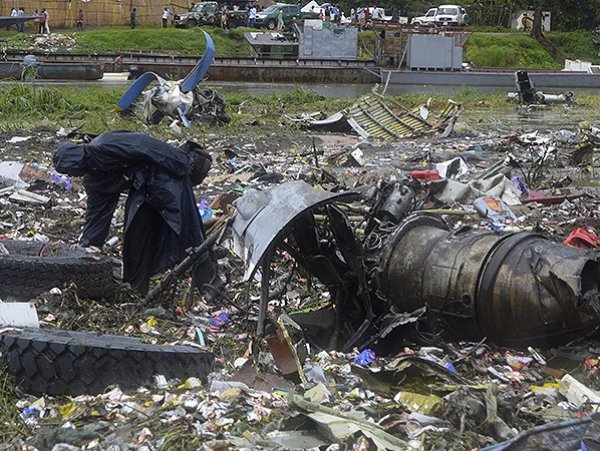 Авиакатастрофа в Южном Судане 4 ноября: разбился грузовой самолет с 5 россиянином на борту, 41 погибший (фото, видео)
