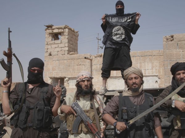 Боевики ИГИЛ опубликовали видео с угрозами 60 странам