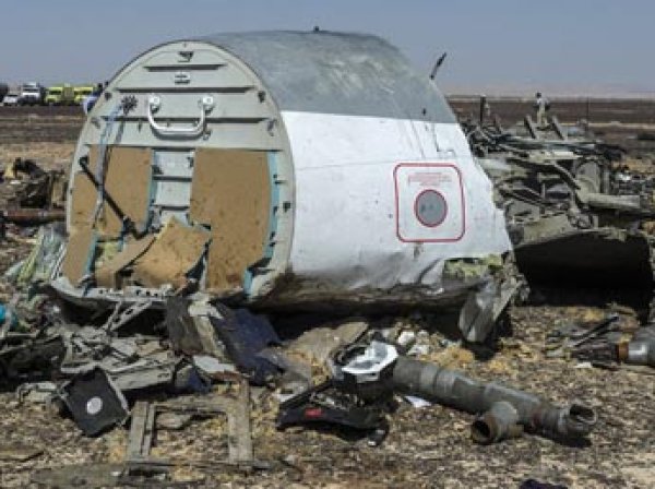 Лондон назвал виновника взрыва на борту А321 в Египте