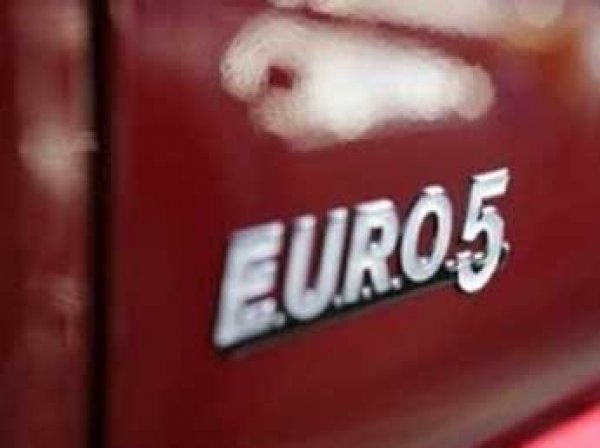 Эксперты: автомобили в России подорожают из-за перехода на "Евро-5"