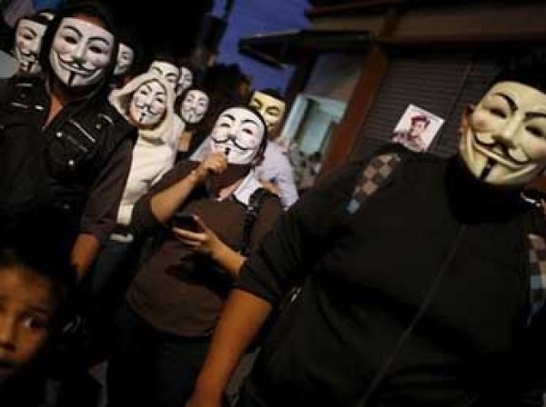 Хакеры Anonymous рассекретили полный список членов Ку-клукс-клана