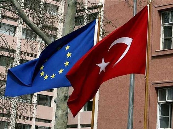 Турция вызвана на экстренный саммит ЕС
