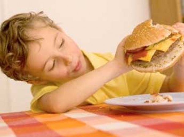 Ученые составили ТОП-7 самых вредных продуктов для детей