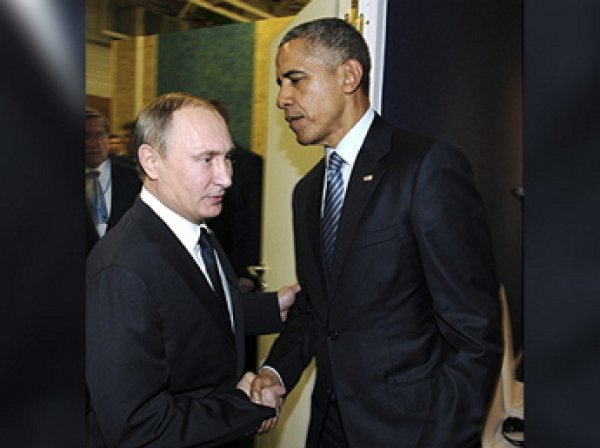 В Кремле и Белом доме рассказали, о чем разговаривали Путин и Обама