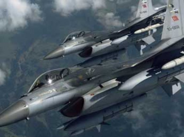 Турецкие боевые самолеты прекратили полеты над Сирией
