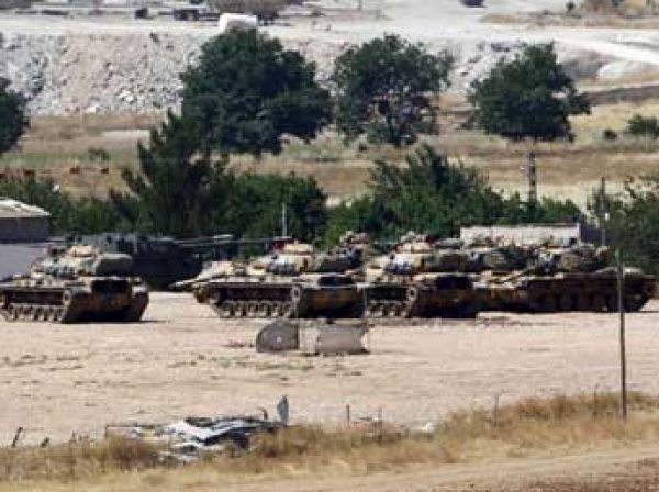 США и Турция начали совместную спецоперацию на границе с Сирией