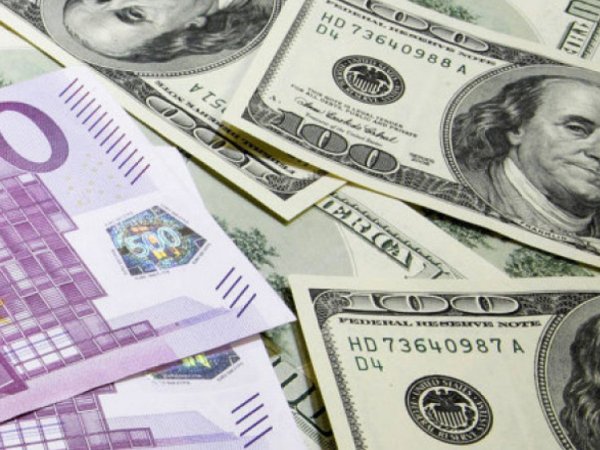 Курс доллара на сегодня, 19 декабря 2015: официальный курс доллара снова поднялся выше 71 рубля