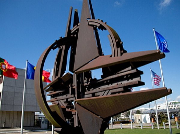 СМИ: Польша обратится в НАТО с просьбой по размещению ядерного оружия