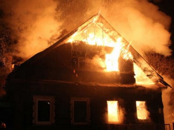 Под Костромой при пожаре погибла семья из шести человек