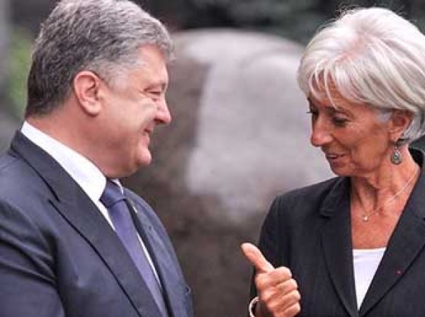 МВФ предупредил об угрозе срыва программы кредитования Украины