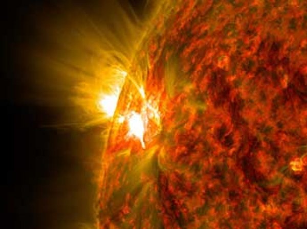Ученые бьют тревогу: Солнце породит супервспышку, которая убьет жизнь на Земле